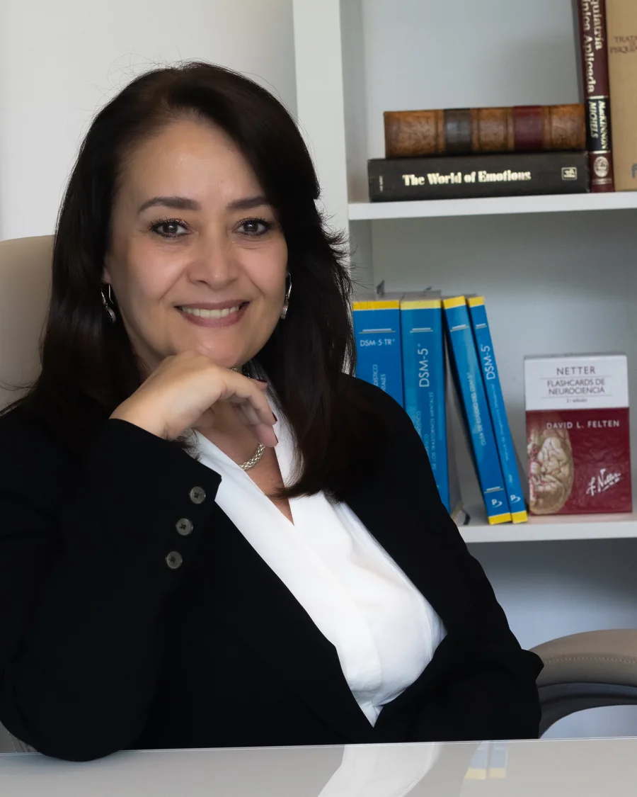 Mtra. Alma Muñoz de Alba López